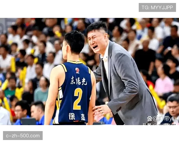 广东队五外线战术见效 杜锋练兵策略成效显著 广东队五外线战术见效 杜锋练兵策略成效显著