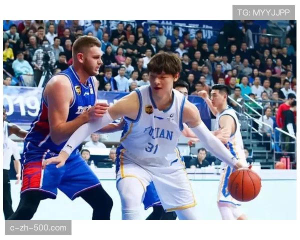 迪亚洛31分10板5助统治级表现 山西男篮进攻端核心作用凸显 迪亚洛31分10板5助统治级表现 山西男篮进攻端核心作用凸显